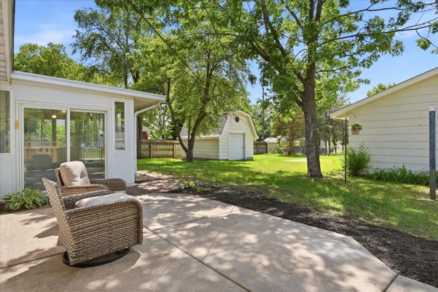 10050 Palm Street NW, Coon Rapids, MN 55433
