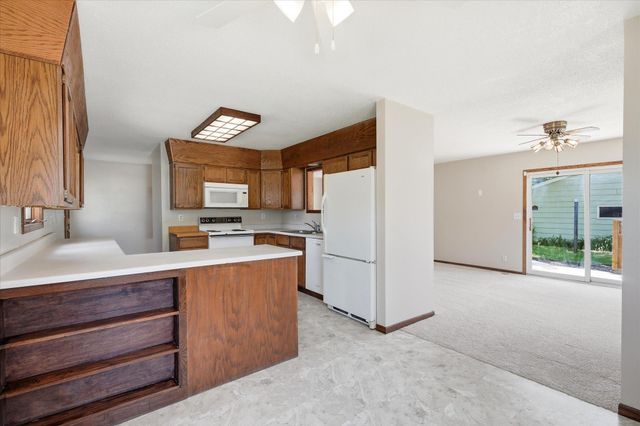 10050 Palm Street NW, Coon Rapids, MN 55433