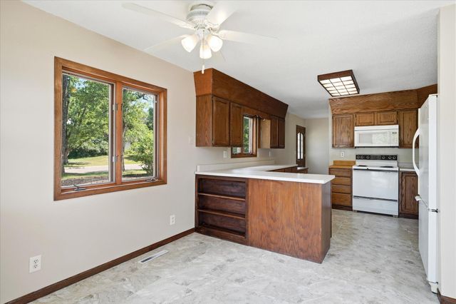 10050 Palm Street NW, Coon Rapids, MN 55433