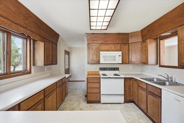 10050 Palm Street NW, Coon Rapids, MN 55433