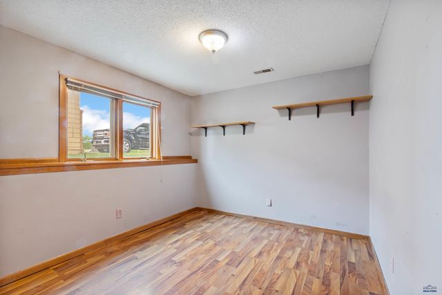 4158 WISCONSIN AVE, Rapid City, SD 57701