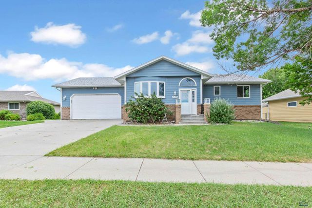 4158 WISCONSIN AVE, Rapid City, SD 57701
