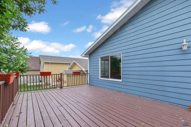 4158 WISCONSIN AVE, Rapid City, SD 57701