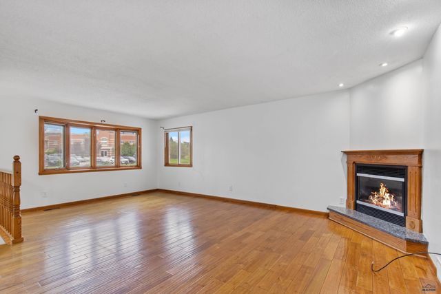 4158 WISCONSIN AVE, Rapid City, SD 57701
