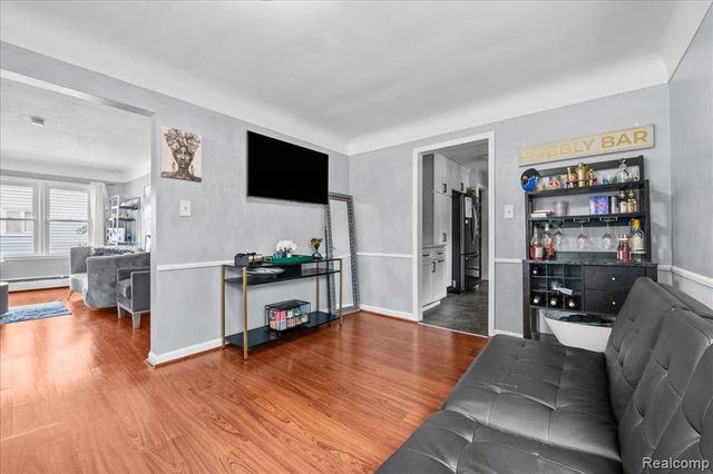 20310 Melvin Street, Livonia, MI 48152