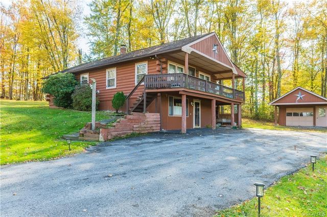 9 Low Road, Wallkill, NY 12589