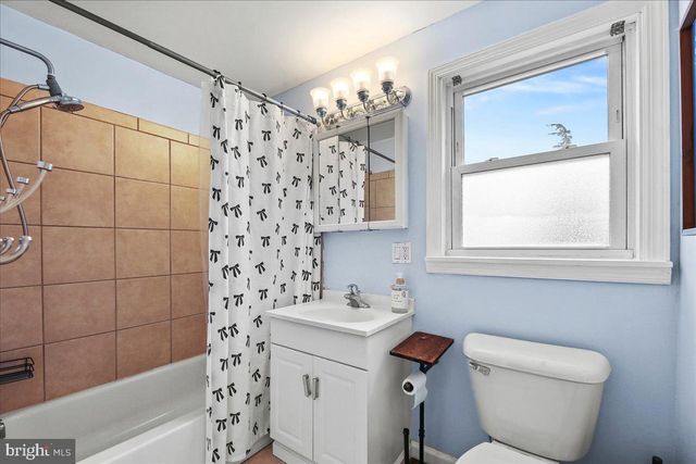 30 WILSON AVE, Bellmawr, NJ 08031