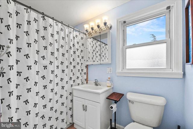 30 WILSON AVE, Bellmawr, NJ 08031