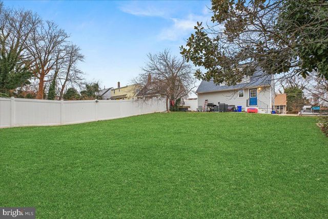 30 WILSON AVE, Bellmawr, NJ 08031