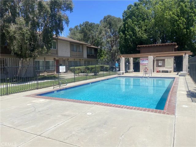 6659 Wilbur Avenue 17, Reseda, CA 91335