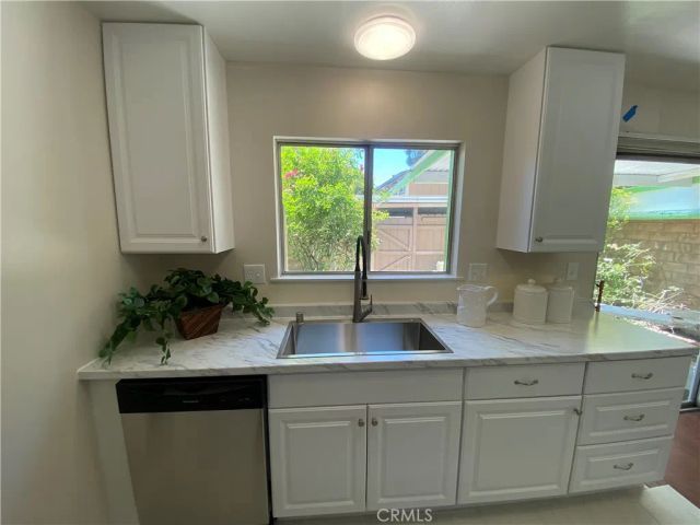6659 Wilbur Avenue 17, Reseda, CA 91335