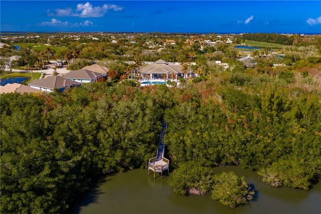 9256 Orchid Cove Circle, Vero Beach, FL 32963