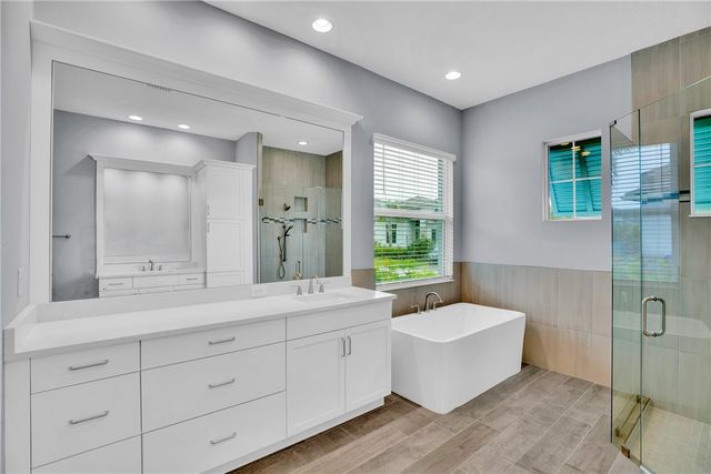 9256 Orchid Cove Circle, Vero Beach, FL 32963