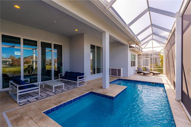 9256 Orchid Cove Circle, Vero Beach, FL 32963