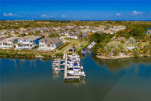 9256 Orchid Cove Circle, Vero Beach, FL 32963