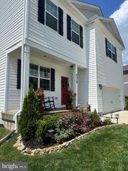4310 BRENT DR, Spring Grove, PA 17362