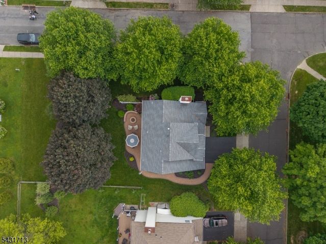 25 Village Square Dr, Union Twp., NJ 08802