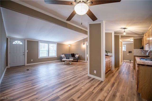 806 S Grant Boulevard, Minerva, OH 44657