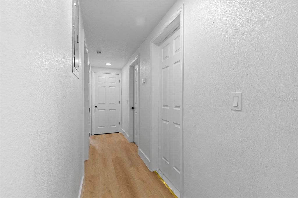 Image 11 of property listing at 1624 BALTIMORE DRIVE, Orlando, FL 32810
