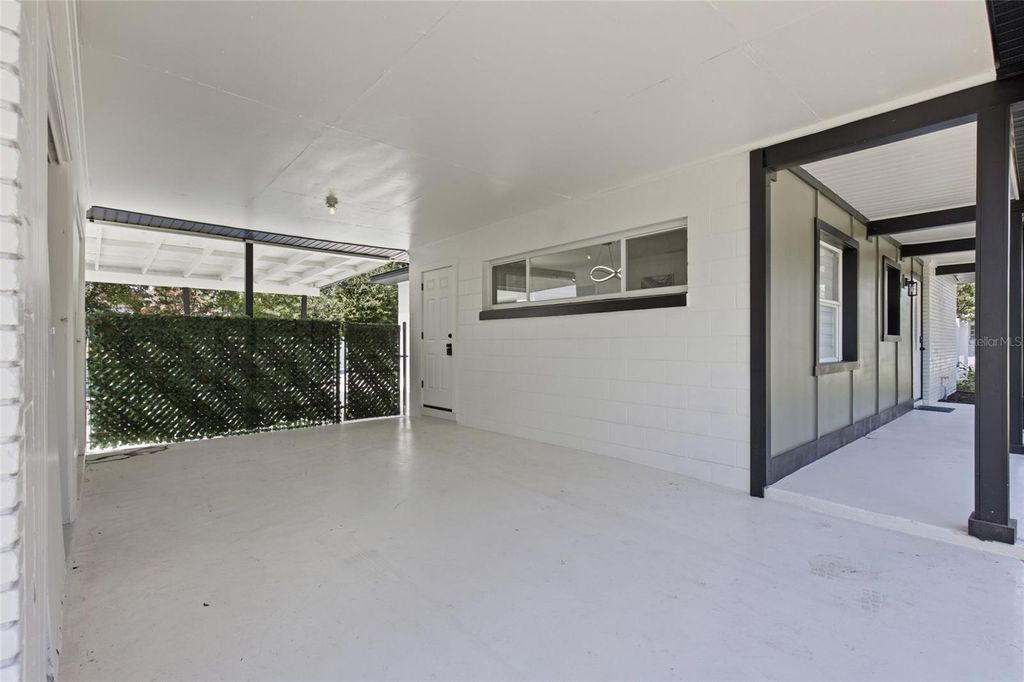 Image 16 of property listing at 1624 BALTIMORE DRIVE, Orlando, FL 32810