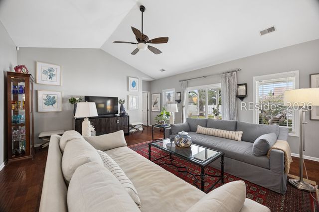 31 Beaumont Ct, Bluffton, SC 29910