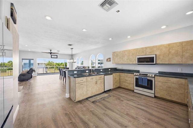 10460 MARION STREET, Englewood, FL 34224