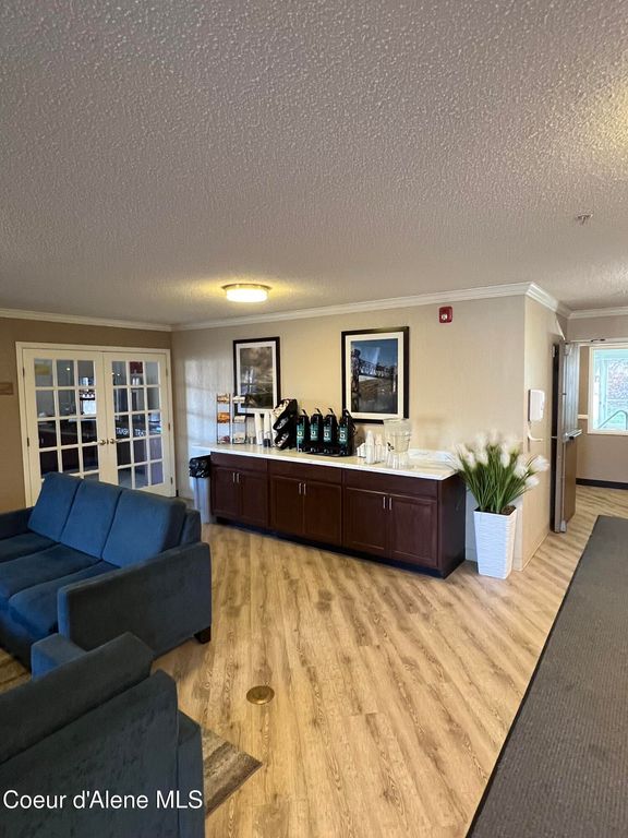 Address unavailable. photo 29