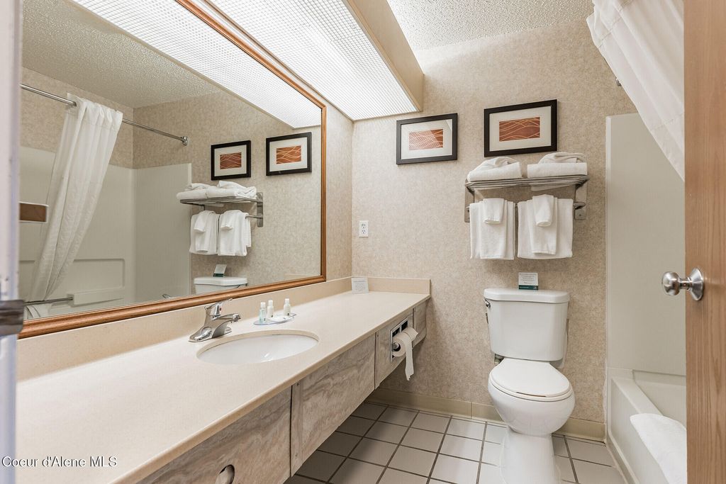 Address unavailable. photo 8