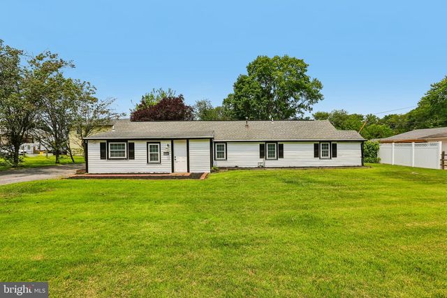 1110 BRADLEY RD, Pasadena, MD 21122