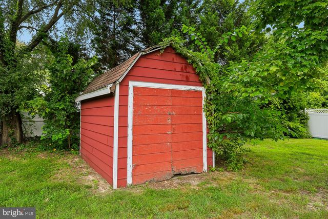 1110 BRADLEY RD, Pasadena, MD 21122