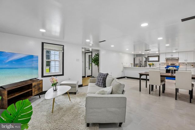 1110 BRADLEY RD, Pasadena, MD 21122