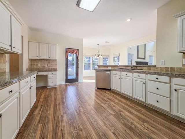 6016 Fords Lake Court, Acworth, GA 30101