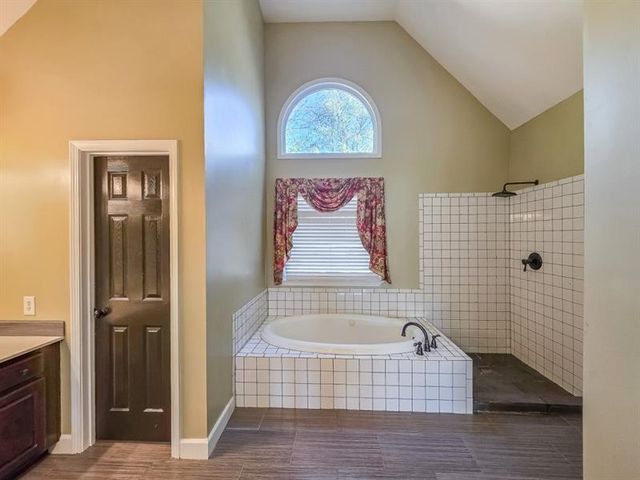 6016 Fords Lake Court, Acworth, GA 30101