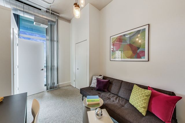 1530 S State Street 417, Chicago, IL 60605