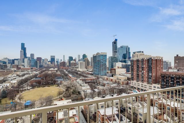 1530 S State Street 417, Chicago, IL 60605