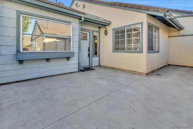 422 Devonshire Gln, Escondido, CA 92027