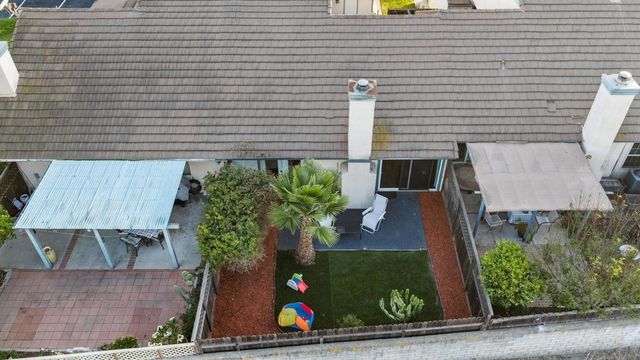422 Devonshire Gln, Escondido, CA 92027