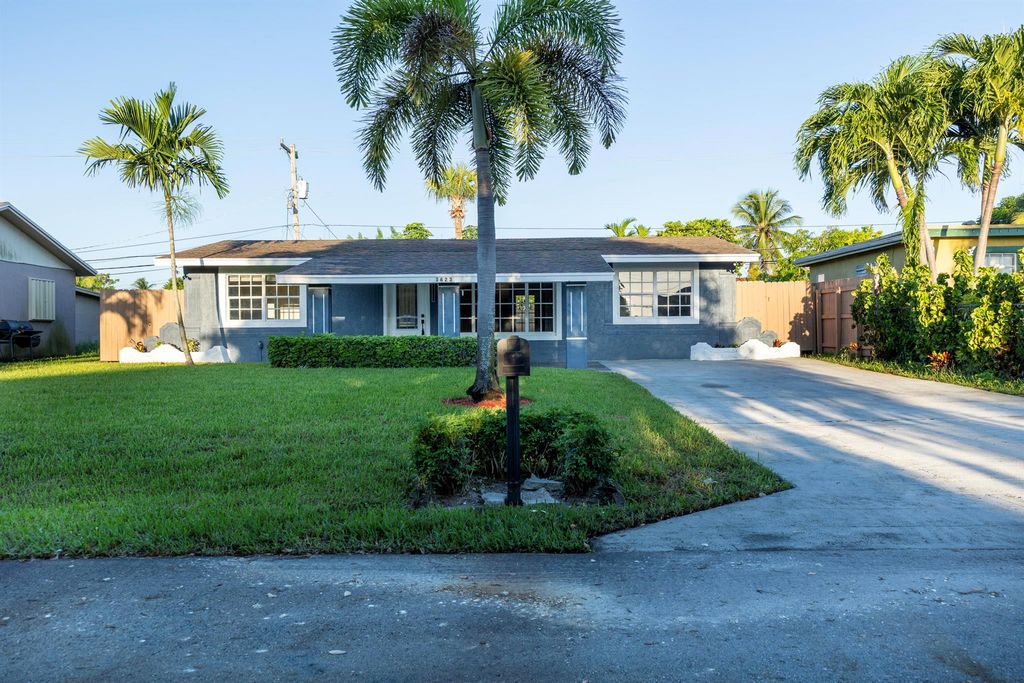 1623 NE 2nd Court, Boynton Beach, FL 33435