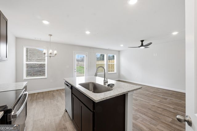 218 Norchester Avenue, Hogansville, GA 30230