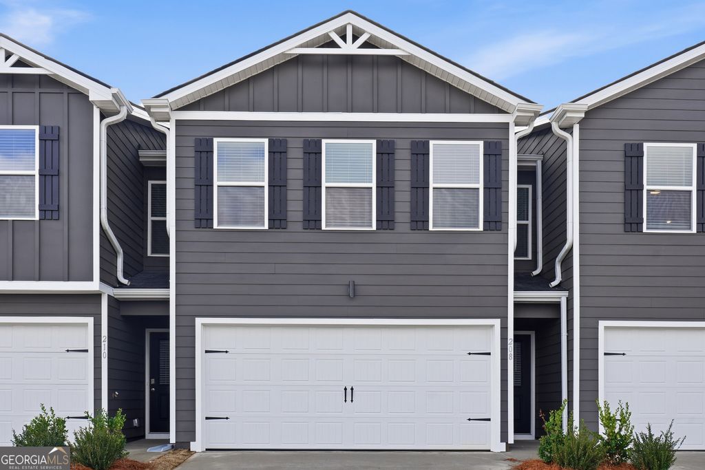 218 Norchester Avenue, Hogansville, GA 30230