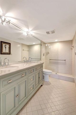 4770 Fountains Dr 304, Lake Worth, FL 33467