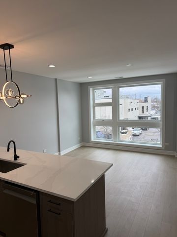 2622 W Adams Street 3, Chicago, IL 60612