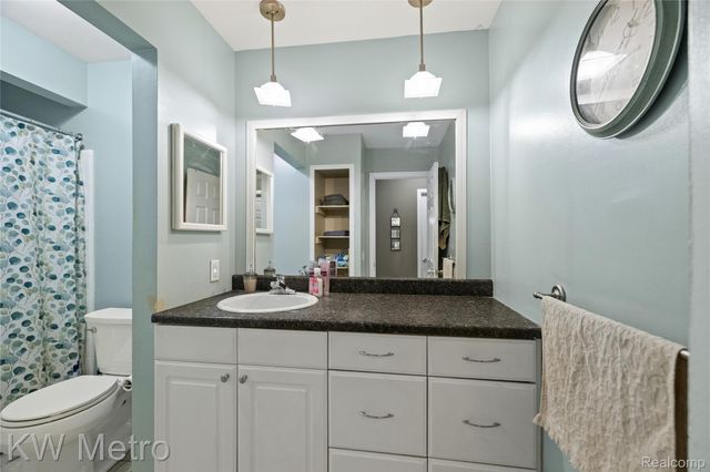 635 E Fox Hills Drive 41, Bloomfield Hills, MI 48304