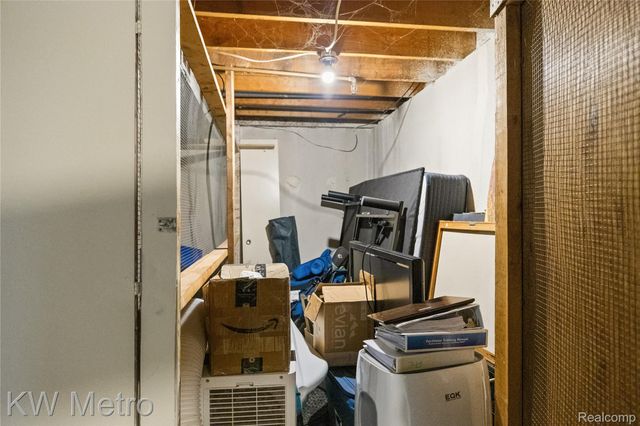 635 E Fox Hills Drive 41, Bloomfield Hills, MI 48304