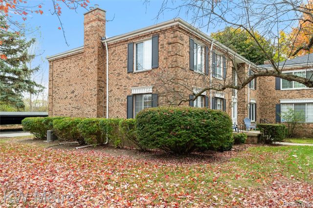 635 E Fox Hills Drive 41, Bloomfield Hills, MI 48304