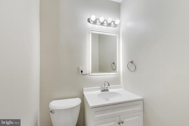 1700 FORT DAVIS ST SE, Washington, DC 20020