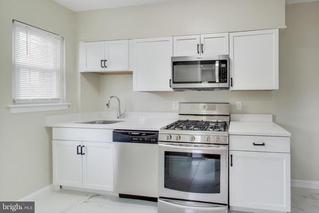 1700 FORT DAVIS ST SE, Washington, DC 20020