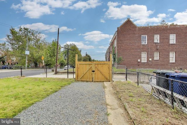 1700 FORT DAVIS ST SE, Washington, DC 20020