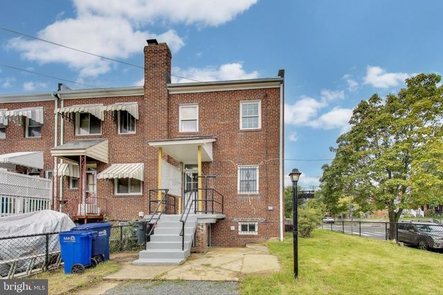 1700 FORT DAVIS ST SE, Washington, DC 20020