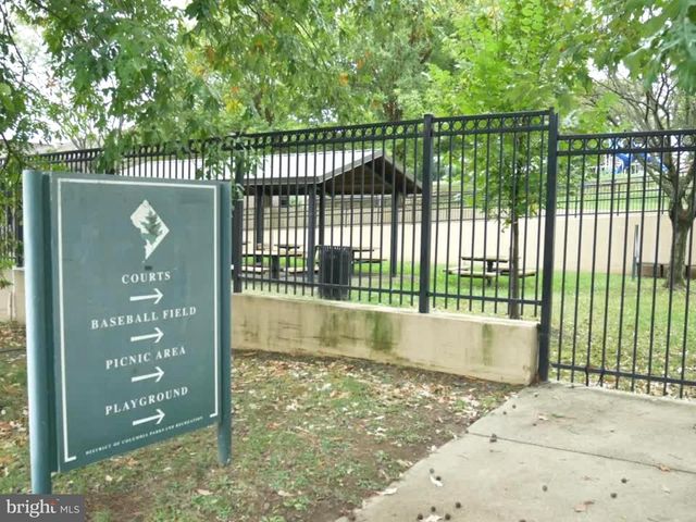 1700 FORT DAVIS ST SE, Washington, DC 20020